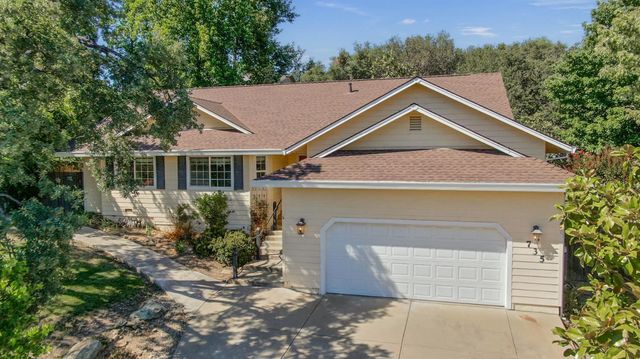 735 Live Oak Dr, Angels Camp, CA 95222
