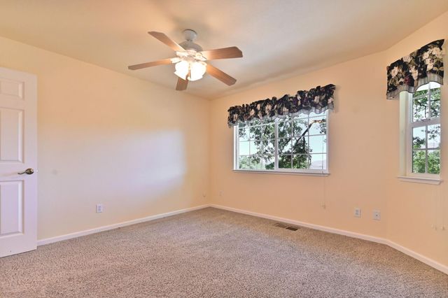 735 Live Oak Dr, Angels Camp, CA 95222