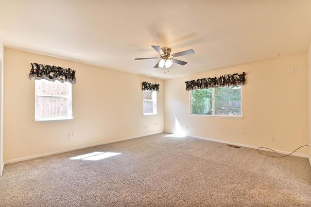 735 Live Oak Dr, Angels Camp, CA 95222