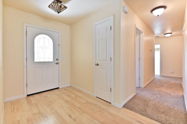 735 Live Oak Dr, Angels Camp, CA 95222