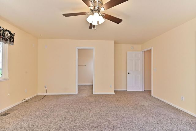 735 Live Oak Dr, Angels Camp, CA 95222