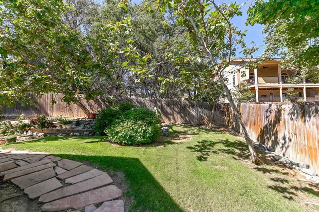 735 Live Oak Dr, Angels Camp, CA 95222