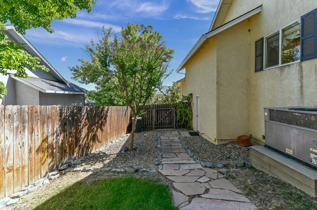 735 Live Oak Dr, Angels Camp, CA 95222