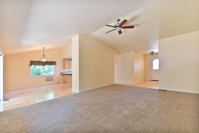 735 Live Oak Dr, Angels Camp, CA 95222