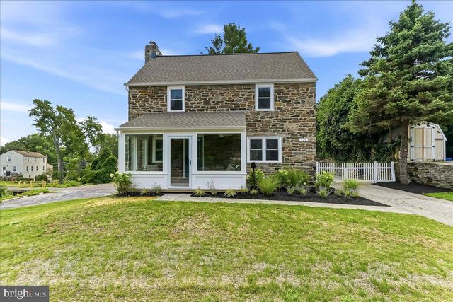 125 S SPROUL RD, Broomall, PA 19008