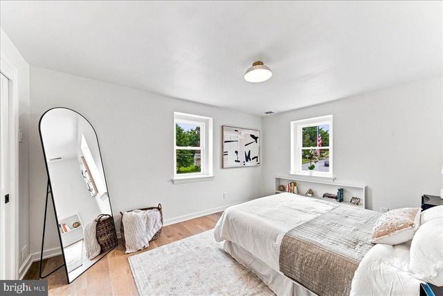 125 S SPROUL RD, Broomall, PA 19008