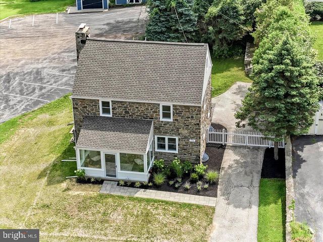 125 S SPROUL RD, Broomall, PA 19008