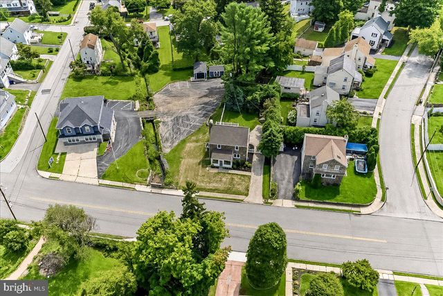 125 S SPROUL RD, Broomall, PA 19008