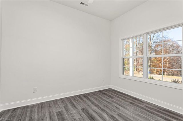 5816 Nylon Drive, Winston-salem, NC 27105