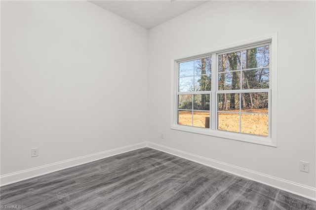 5816 Nylon Drive, Winston-salem, NC 27105