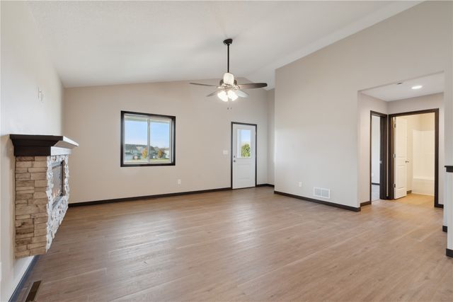 3090 Yorkshire Court, Marion, IA 52302