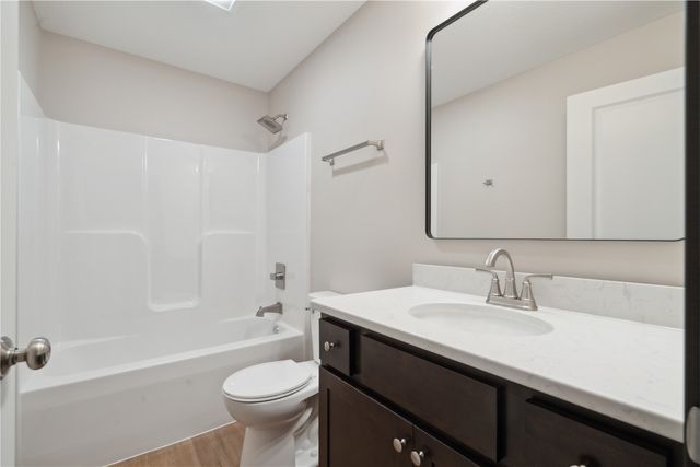 3090 Yorkshire Court, Marion, IA 52302