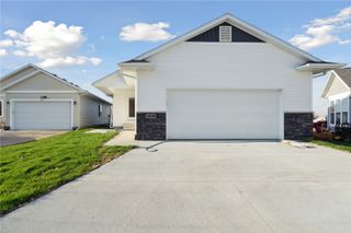 3090 Yorkshire Court, Marion, IA 52302
