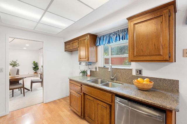 2837 Tiffany West Way, Sacramento, CA 95827