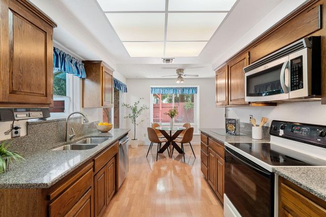 2837 Tiffany West Way, Sacramento, CA 95827