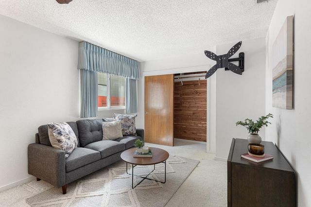 2837 Tiffany West Way, Sacramento, CA 95827