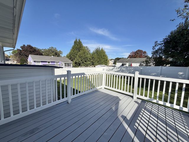 108 Brookline St, Watertown, MA 02472