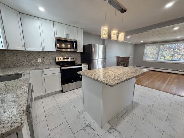 108 Brookline St, Watertown, MA 02472