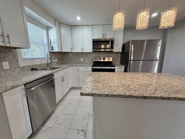108 Brookline St, Watertown, MA 02472