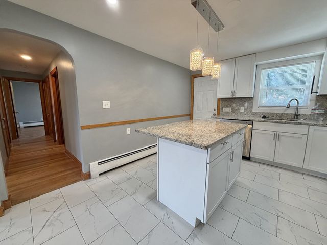 108 Brookline St, Watertown, MA 02472