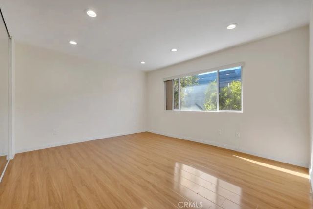 18550 Hatteras Street 76, Tarzana, CA 91356