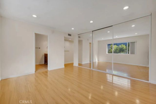 18550 Hatteras Street 76, Tarzana, CA 91356