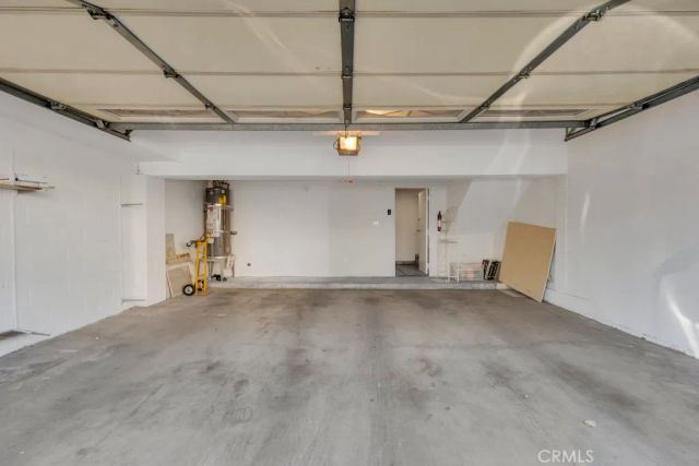 18550 Hatteras Street 76, Tarzana, CA 91356