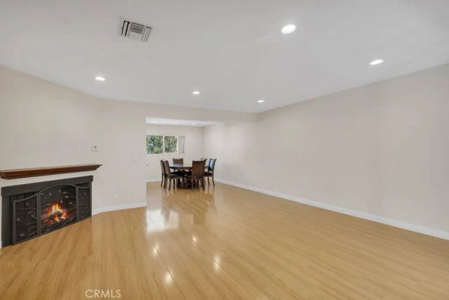 18550 Hatteras Street 76, Tarzana, CA 91356