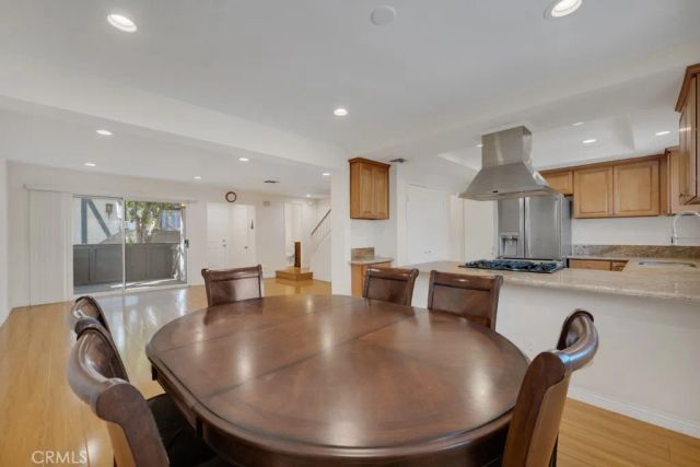 18550 Hatteras Street 76, Tarzana, CA 91356