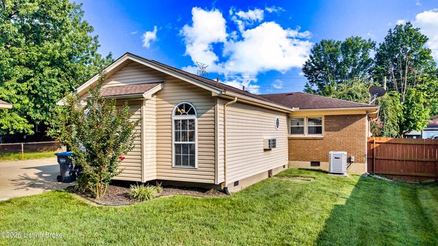6217 Lynnchester Dr, Louisville, KY 40219