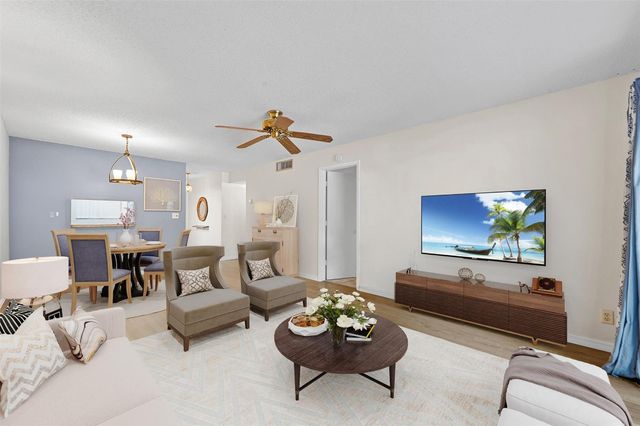 8400 Lagos De Campo Boulevard 209, Tamarac, FL 33321