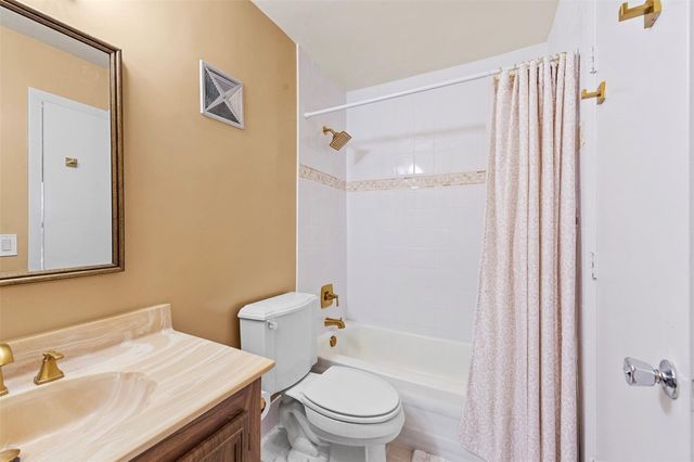 8400 Lagos De Campo Boulevard 209, Tamarac, FL 33321