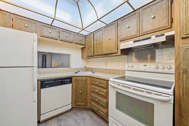 8400 Lagos De Campo Boulevard 209, Tamarac, FL 33321