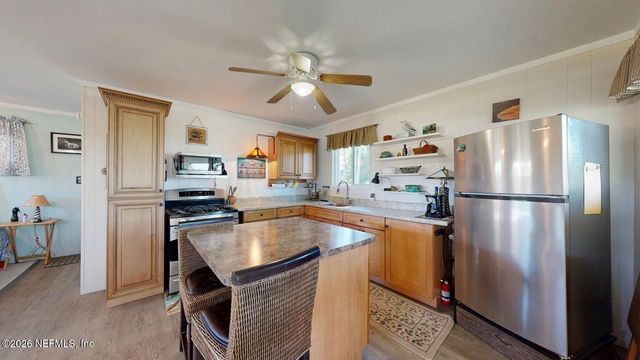 101 POSSUM HOLLOW Road, Georgetown, FL 32139