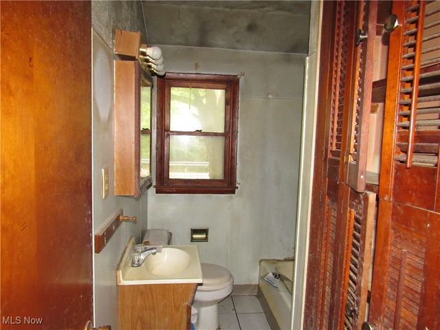 1054 Water Street, Newton Falls, OH 44444