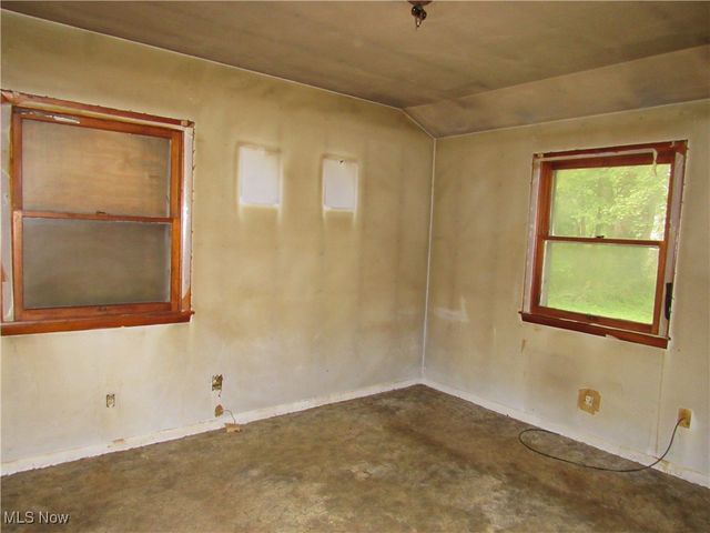 1054 Water Street, Newton Falls, OH 44444