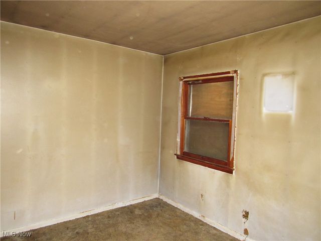 1054 Water Street, Newton Falls, OH 44444