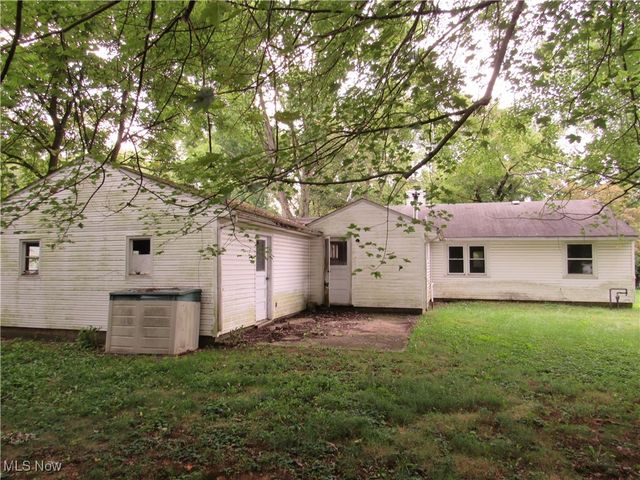 1054 Water Street, Newton Falls, OH 44444