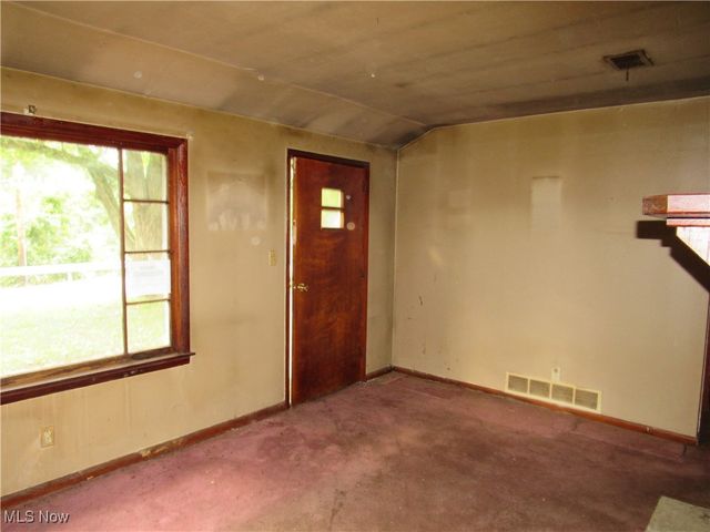 1054 Water Street, Newton Falls, OH 44444