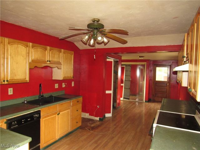 1054 Water Street, Newton Falls, OH 44444