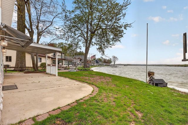 13117 Lakeshore Drive, Shelbyville, MI 49344
