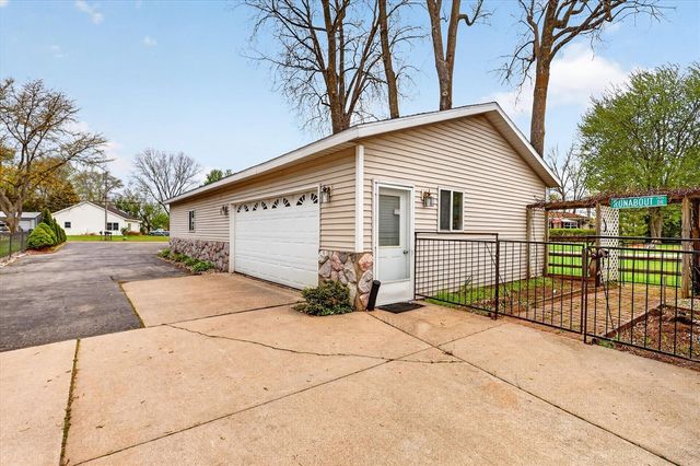 13117 Lakeshore Drive, Shelbyville, MI 49344