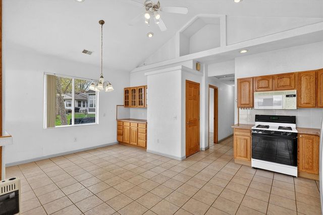 13117 Lakeshore Drive, Shelbyville, MI 49344