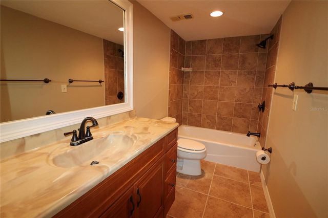 2465 HERON TERRACE 202B, Clearwater, FL 33762