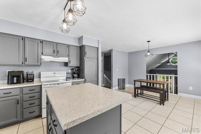 7342 W Main Street, Maryville, IL 62062