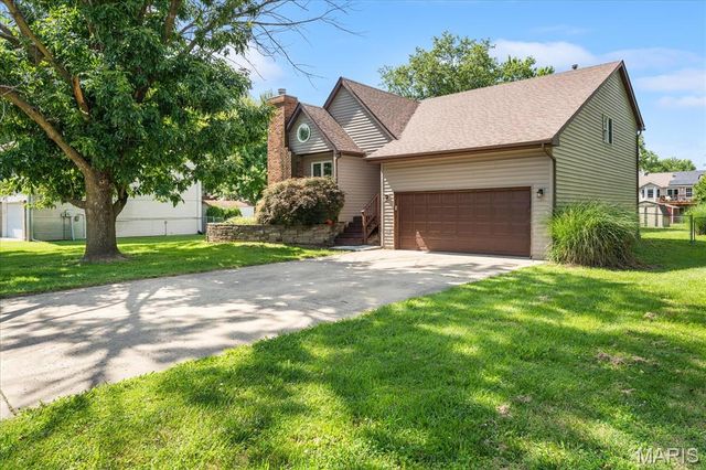 7342 W Main Street, Maryville, IL 62062