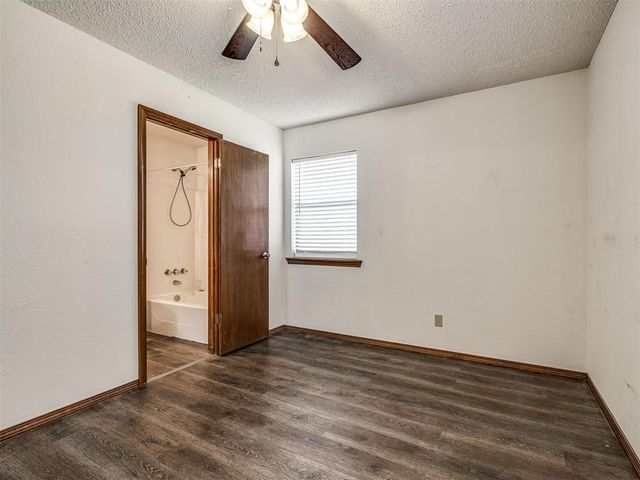 1812 Sunset Drive, Eufaula, OK 74432