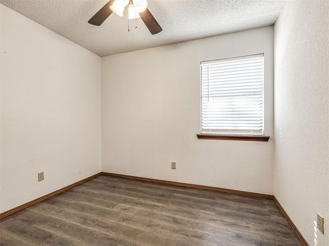 1812 Sunset Drive, Eufaula, OK 74432