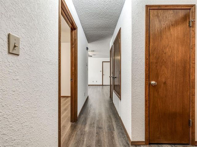 1812 Sunset Drive, Eufaula, OK 74432