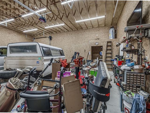 1812 Sunset Drive, Eufaula, OK 74432